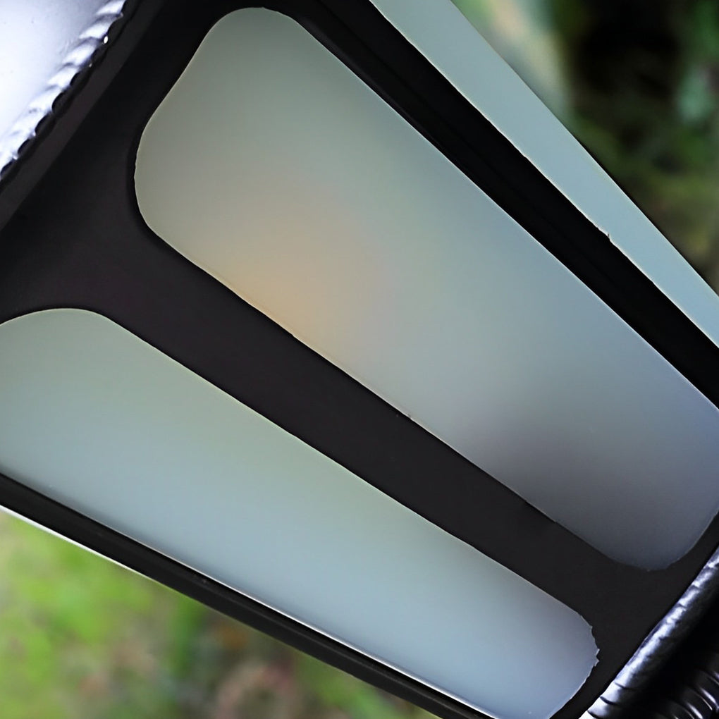 Elegant European-Style Black LED Outdoor Pathway Lamp Post