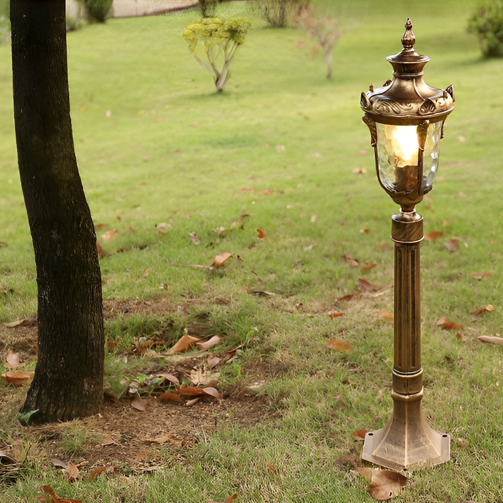 European-Style Waterproof Outdoor Lawn Lamp Elegant Pathway Lighting