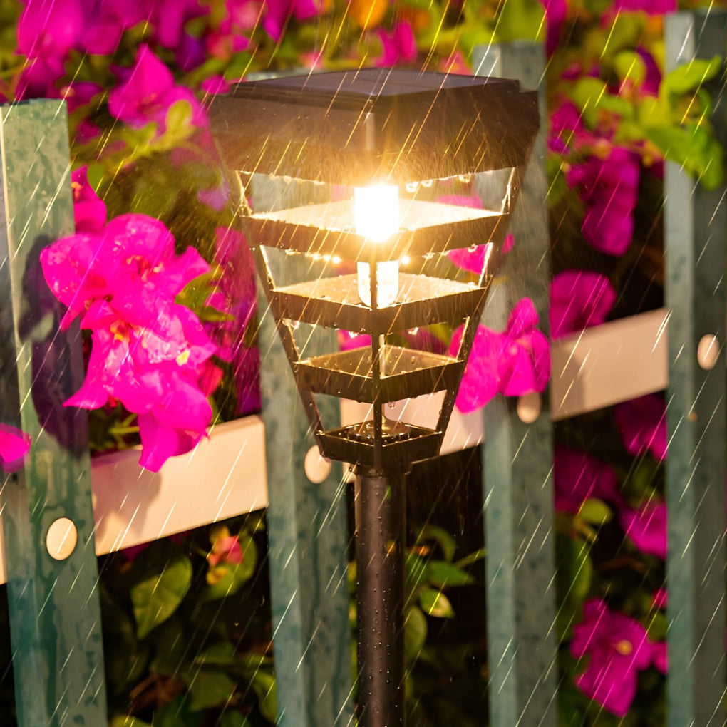 Smart Solar Black Outdoor Post Light Weatherproof LED Lawn Lamp with Intelligent Light Control