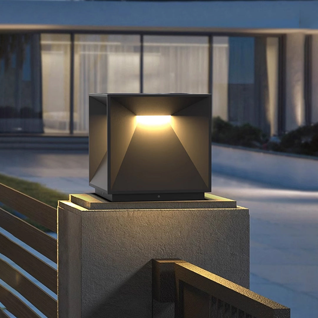 Garden Pillar Lights Outdoor Waterproof Metal Light