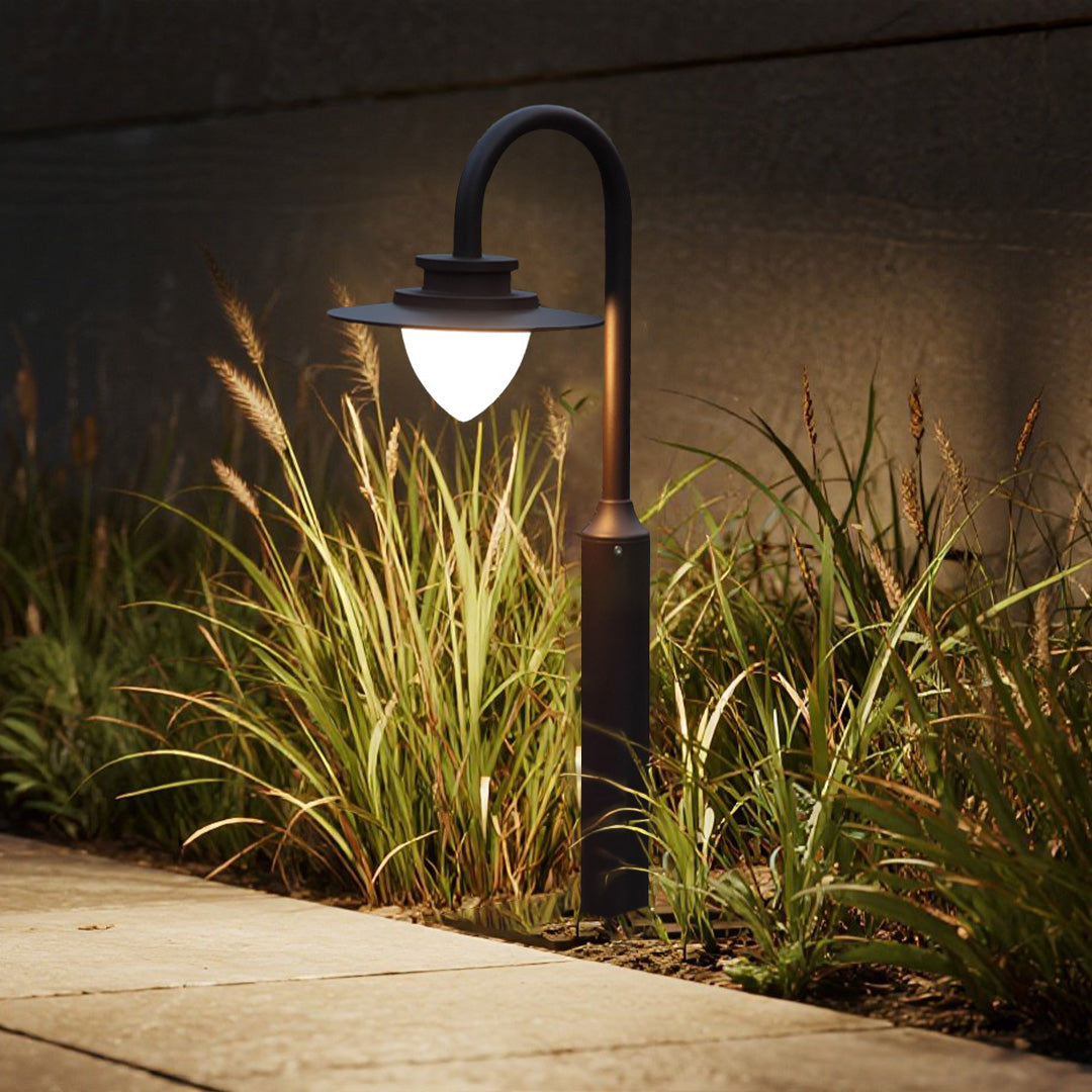 Elegant Pole Garden Lights Minimalist Gooseneck Pathway Lighting